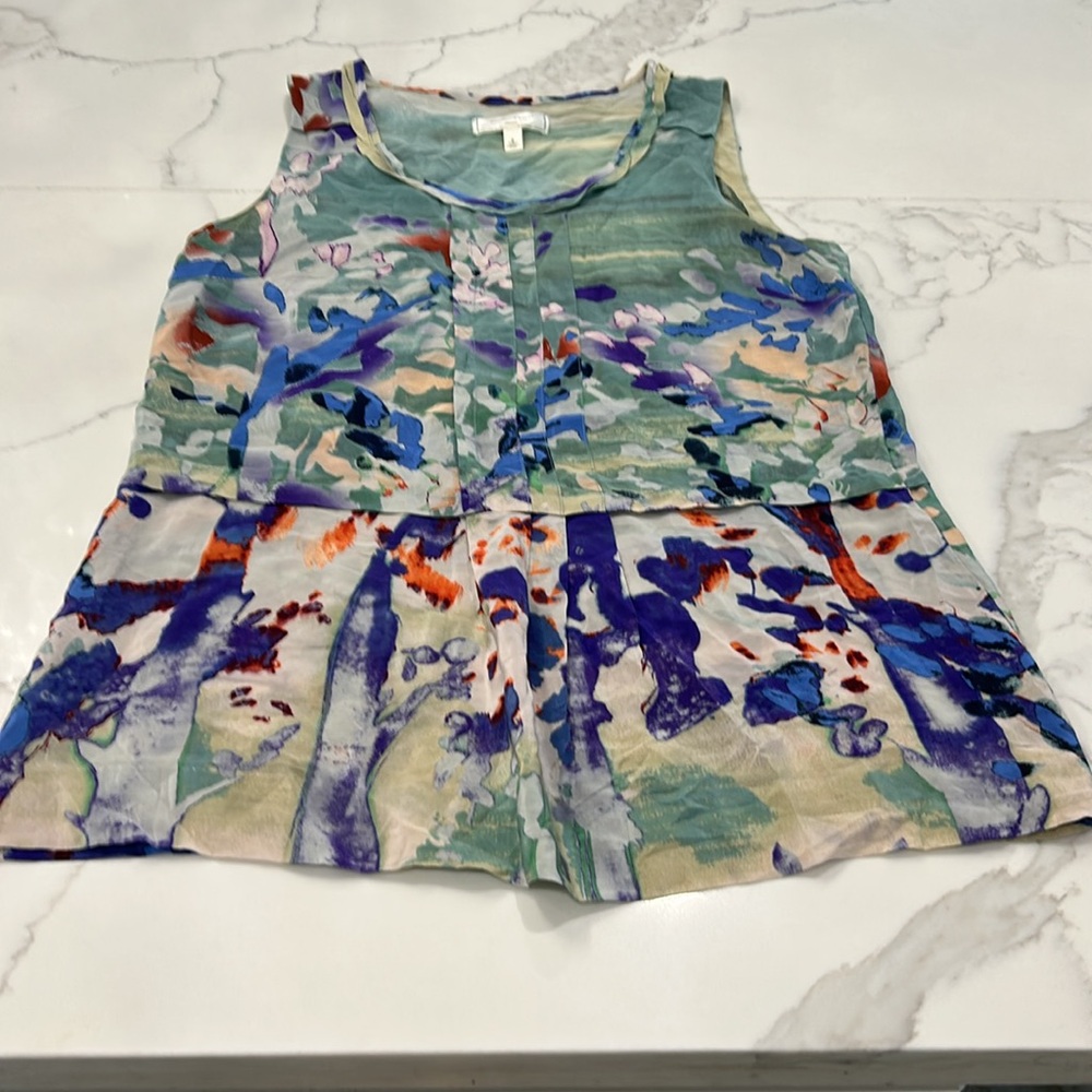 Anthropologie Moulinette Souers 100% Silk Top. Size 6